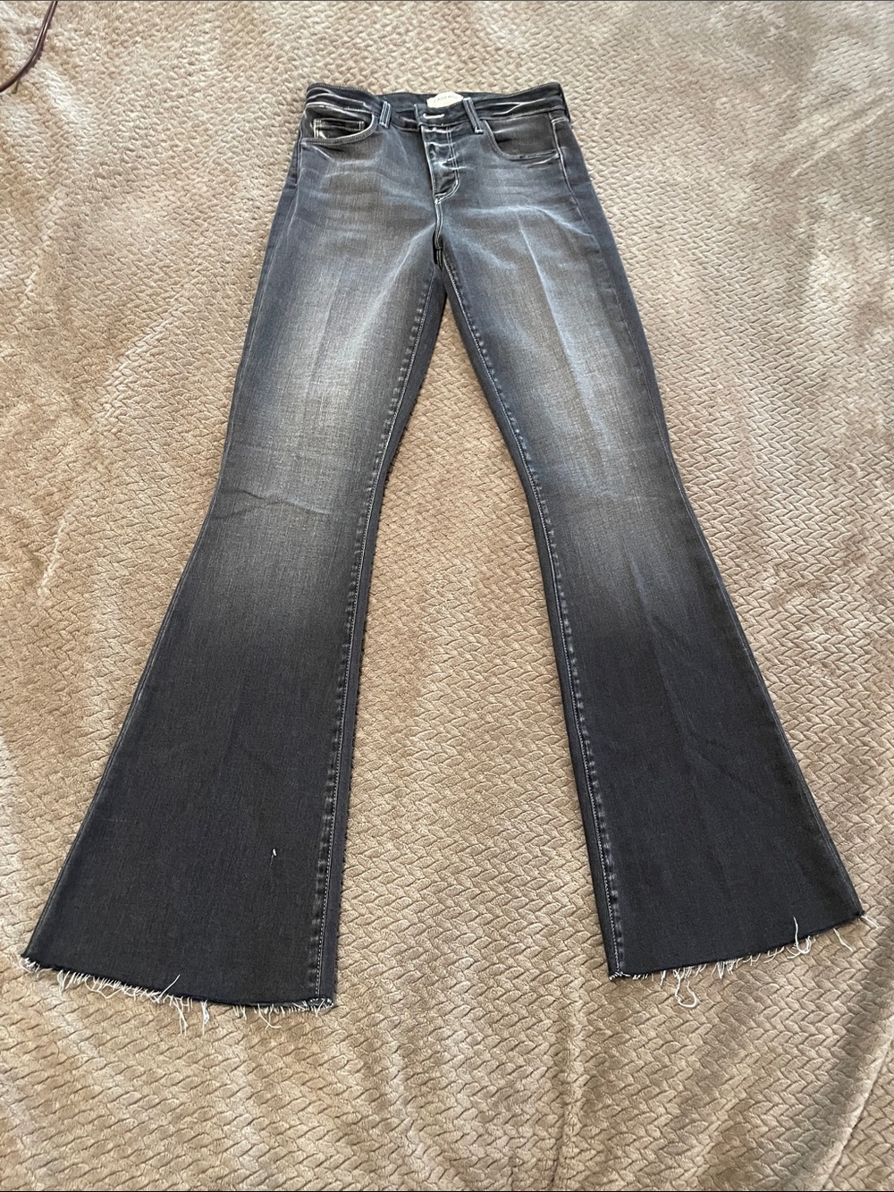 L'AGENCE Sera - Rochester color - Faded Black Flare Jeans